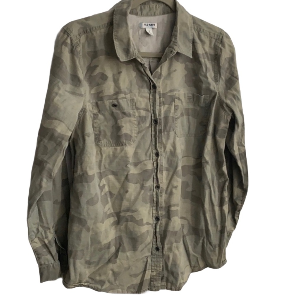 Old Navy Women’s Camouflaged Button Down